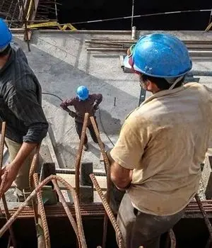 بحران جنگ در بازار کار/ موج سنگین بیکاری کارگران