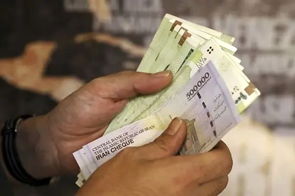 بازنشستگان تامین اجتماعی بخوانند/عیدی بازنشسته‌ها در این تاریخ پرداخت می‌شود