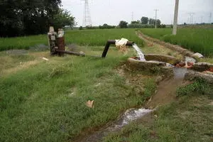 حفر ۳۰۰ هزار حلقه چاه غیرمجاز در کشور