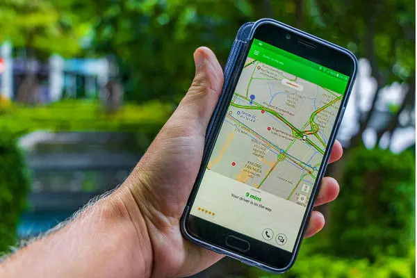 ارائه خدمات ۲۴ساعته سامانه ۱۴۲۰ تامین اجتماعی 