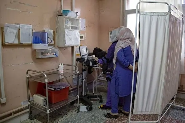 گزارش‌های تکان‌دهنده از وضعیت کادر درمان در افغانستان/ طالبان نظام سلامت  را به آستانه فروپاشی کشانده
