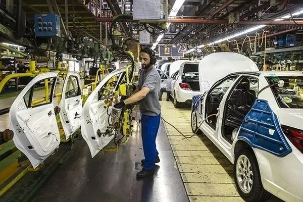 وزیر صمت: خودروسازان به زودی باید ماشین قسطی بفروشند