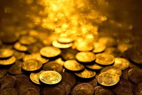 وضعیت مبهم بازار طلا و سکه/ امکان پیش بینی قیمت‌ها وجود ندارد