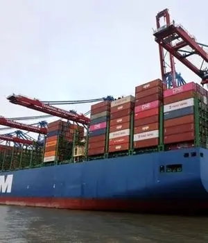 علت توقف کشتی‌ها از بنادر امارات به ایران چه بود؟