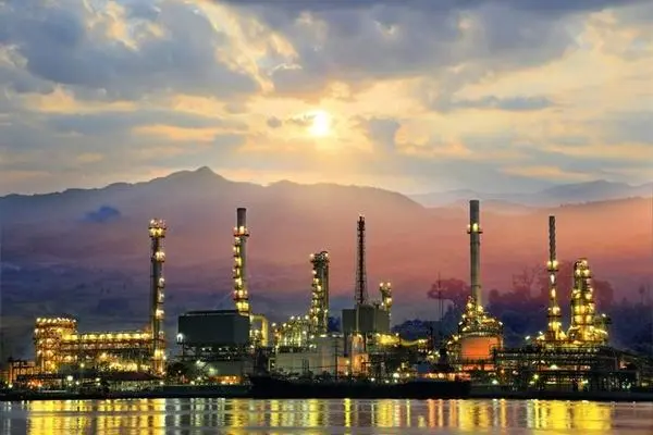 مغایرت مصوبه اخیر وزارت نفت با روح سرمایه‌گذاری در ایران