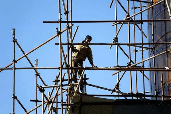 انتقاد به تعیین مزد کارگران توسط مجلس/اصل سه جانبه گرایی نقض می‌شود 