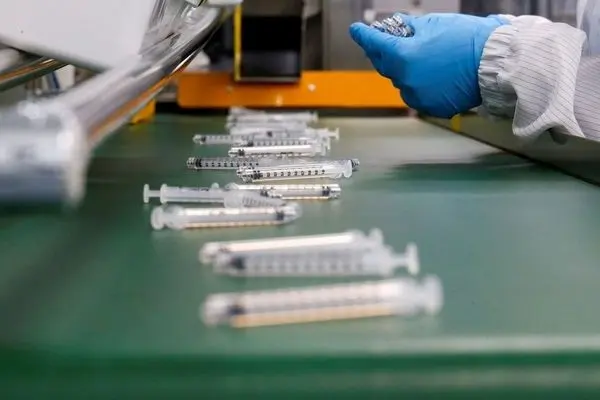 چالش مطالبات انباشته تولیدکنندگان تجهیزات پزشکی از مراکز پزشکی