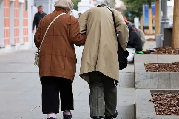 بیمه‌شدگان تامین اجتماعی بخوانند/ چرا نسخه‌های درمانی از داروخانه‌ها برگشت می‌خورد؟