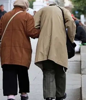 تصمیم وزارت کار برای رفع ناترازی صندوق‌های بیمه‌ای