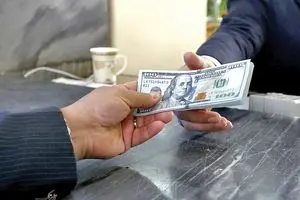 نظام چندنرخی ارز و ضرورت اصلاحات در سیاست‌های ارزی/ دولت چگونه پیامدهای حذف ارز ترجیحی را مدیریت کند؟