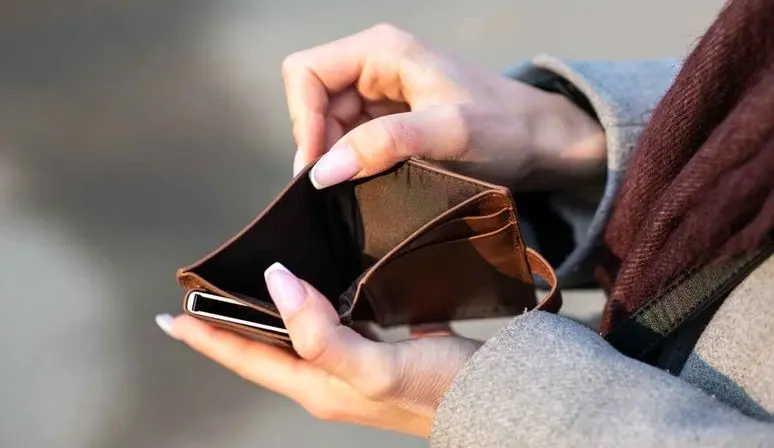 افزایش ۲۰درصدی حقوق کارمندان در سال ۱۴۰۵/کارکنان دولت در یک قدمی خط فقر