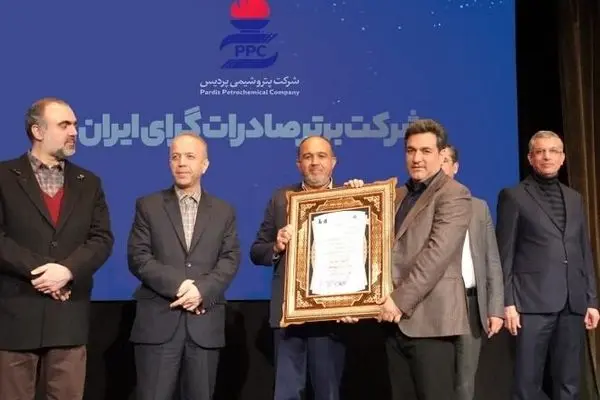 مجلس با تحقیق و تفحص از شرکت‌های پتروشیمی دولتی موافقت کرد