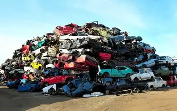 انتقاد نماینده مجلس از دولت/قیمت‌های نجومی خودروهای فرسوده حاصل نقص قانونی است