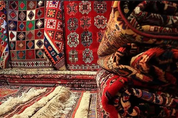 بازار فرش ایران در قبضه محصولات بی‌کیفیت افغان