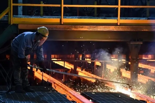 آزردگی صنعت فولاد از وضع عوارض صادراتی