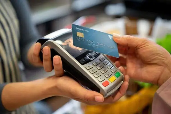 تخلف جدید فروشگاه‌ها در زمینه کالابرگ/ماجرای کارمزد ۵هزار تومانی چیست؟