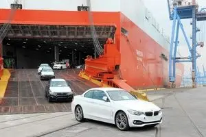 عقب‌نشینی دولت از واردات خودروهای کارکرده/بازار خودرو چطور به تعادل می‌رسد؟