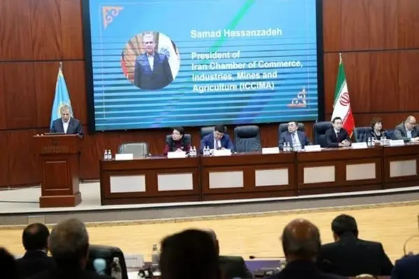 تحویل محموله اهدایی اتاق ایران به آسیب دیدگان توفان ملیسا در کوبا