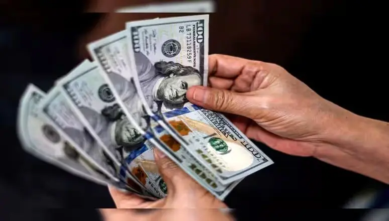 دو سناریو برای نرخ ارز/ فشار حداکثری می‌تواند دلار را 200 هزار تومانی کند؟