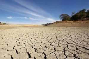 تشدید بحران آب در کشور/  تبخیر آب در ایران سه‌برابر میانگین جهانی است