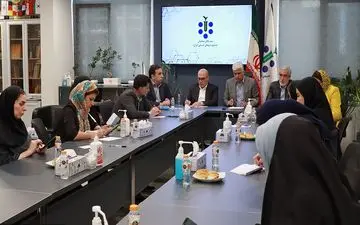 عملکرد هفتمین هیات مدیره سندیکای صاحبان صنایع داروهای انسانی ایران