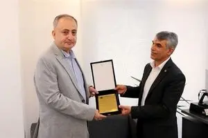 تقدیر جامعه اقتصادی هرمزگان از ناظر گمرکات استان