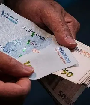 وضعیت عجیب در شعب بانک‌ها/مشتریان به دنبال پول نقد