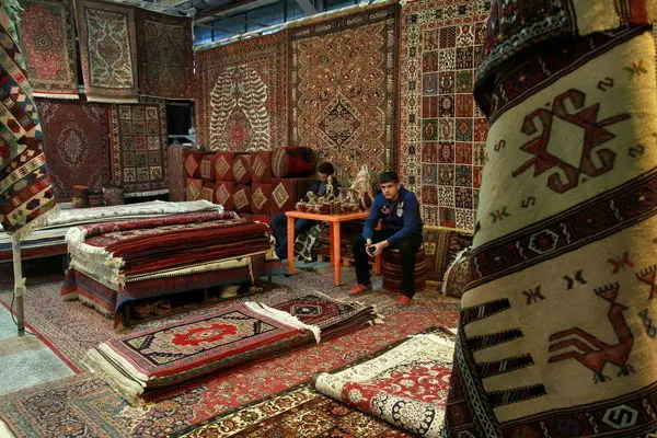 مصادره بازارهای صادراتی فرش ایران از سوی رقبا