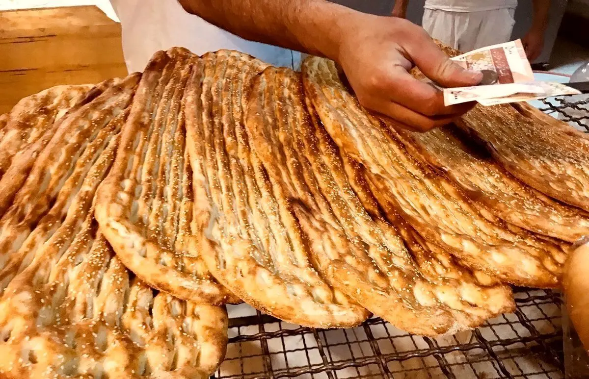 افزایش چندین برابری قیمت نان در تهران/ پشت پرده نان چند نرخی چیست؟