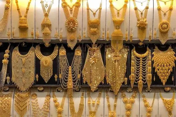 ریزش شدید قیمت طلا / قیمت هرگرم  طلای ۱۸عیار امروز ۱۰ خرداد ۱۴۰۳ چند؟