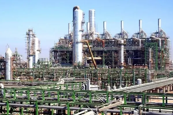 قاچاق گازوییل ایران با ۱۰۰ برابر قیمت