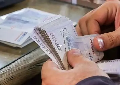 کلاف سردرگم حقوق کارمندان/سهم ۵۰درصدی حقوق و دستمزد از بودجه کشور