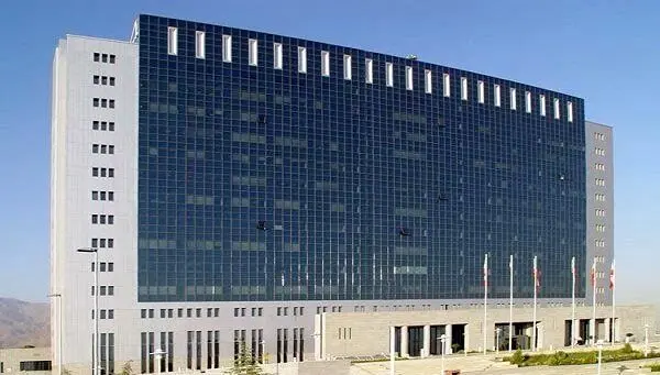 وزارت نیرو؛ از مدیریت بحران تا قربانی‌سازی رسانه‌ای